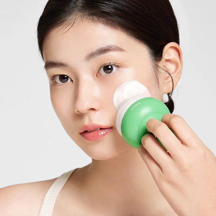 FULLY Pore Cleansing Brush