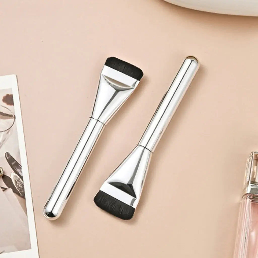 WAKEMAKE Spatula Wide Foundation Brush WAKEMAKE