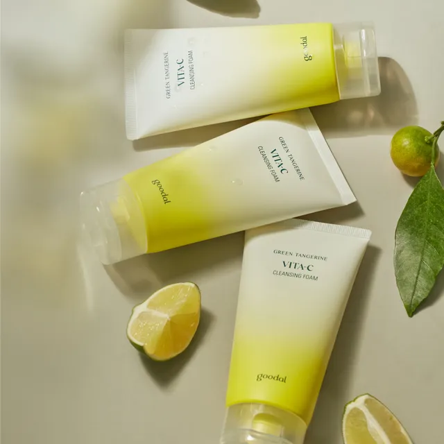 Goodal Green Tangerine Vita C Cleansing Foam